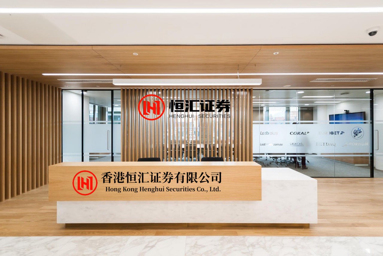 配资公司官网 海贼王1183话：索隆和山治决战神之骑士团，乌索普获得新武器